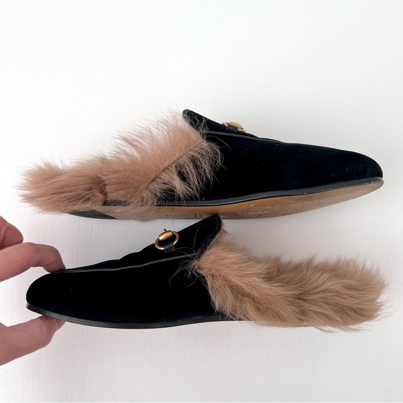GUCCI || Princetown Fur Black Velvet Horsebit Mules Flats Slides Slippers US 7 - Picture 6 of 9